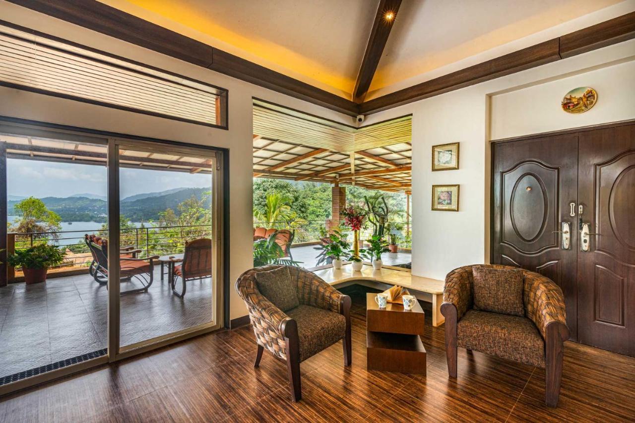 Ekam Lake House By Stayvista With Mountain & Lake Views, Outdoor Jacuzzi, Sauna, Modern Amenities & Kitchen Garden Pune Exterior foto
